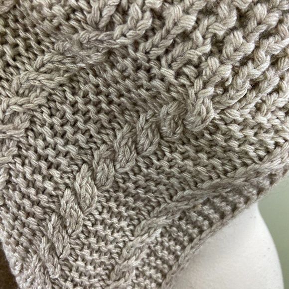 NWT SOLE SOCIETY Tan Beige Knit Scarf - Picture 3 of 5